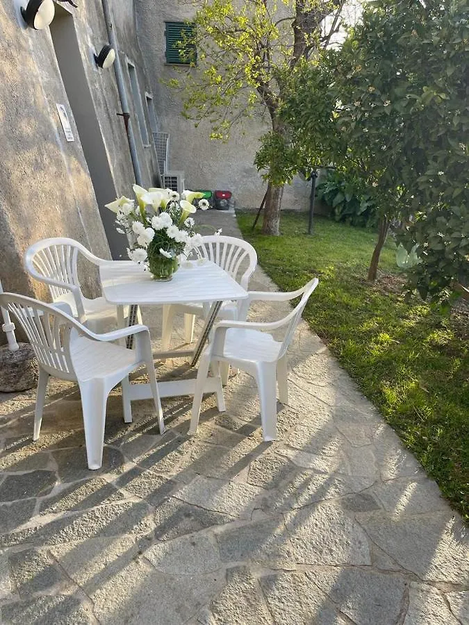 Via Garibaldi Apartman Orco Feglino